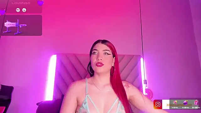 EmmaSwift  online show from December 2024 02:26:01 AM