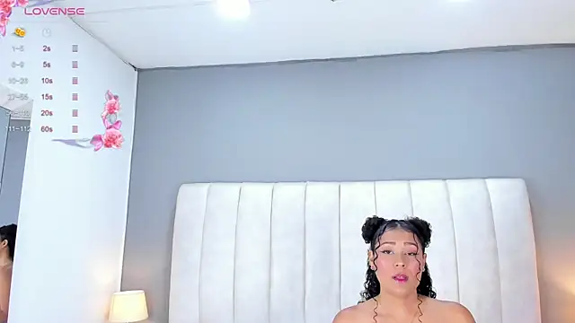 Ashleyy23x online show from November 2025 07:26:01 PM