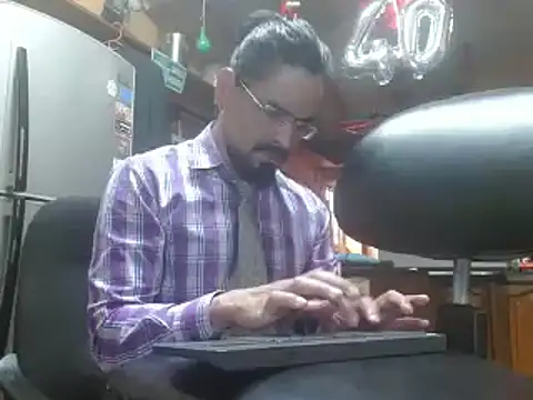 Snapshot of Dr_Pocholate84 chatting on January 2025 09:10:01 PM Dr Pocholate84 online show from January 2025 09:10:01 PM