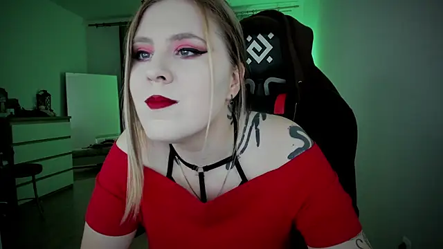 Olivia Munk online show from December 2024 06:35:01 AM