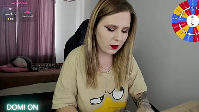 Olivia Munk online show from February 2025 10:26:02 AM