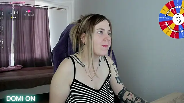 Olivia Munk online show from February 2025 09:42:01 AM