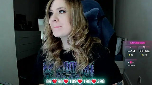 Olivia Munk online show from February 2026 04:39:01 AM