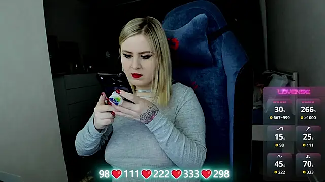 Olivia Munk online show from April 2026 04:10:02 AM