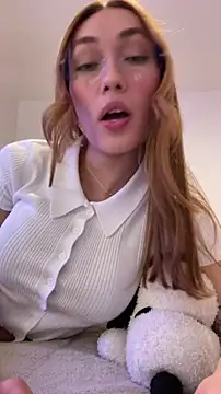 MichelleFerry  online show from November 2025 03:16:02 AM