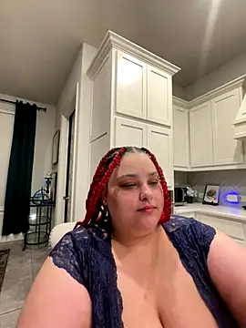 Snapshot of bbwredhead chatting on December 2025 01:21:02 AM bbwredhead online show from December 2025 01:21:02 AM