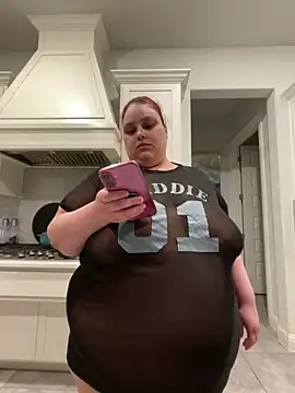 Snapshot of bbwredhead chatting on March 2026 03:22:02 AM bbwredhead online show from March 2026 03:22:02 AM