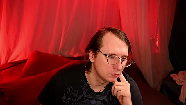 Snapshot of Claudia_and_elon_ chatting on October 2025 04:56:01 AM Claudia and elon online show from October 2025 04:56:01 AM