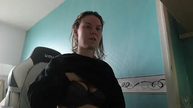 Snapshot of BabyNila chatting on December 2025 09:29:02 AM BabyNila online show from December 2025 09:29:02 AM