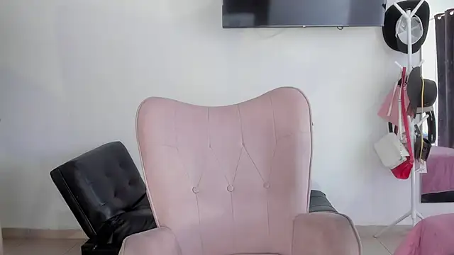 selene king2 online show from February 2026 03:33:02 PM