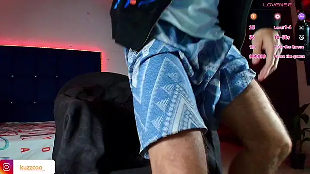 kuzzcoo online show from October 2025 03:40:02 AM