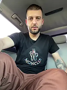 ElChapoGuzman95 online show from March 2025 06:32:01 AM