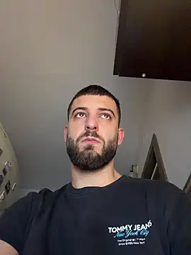 ElChapoGuzman95 online show from January 2026 06:26:02 AM