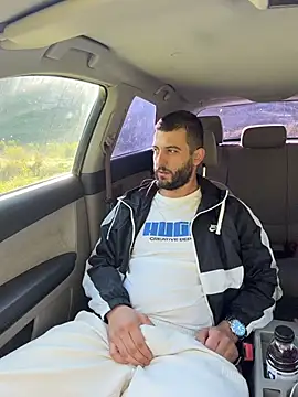 ElChapoGuzman95 online show from May 2026 05:14:01 AM