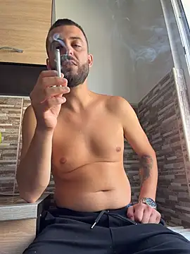 ElChapoGuzman95 online show from July 2026 10:24:01 AM