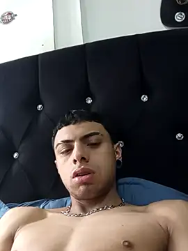 Mollly n david online show from October 2025 04:36:02 PM