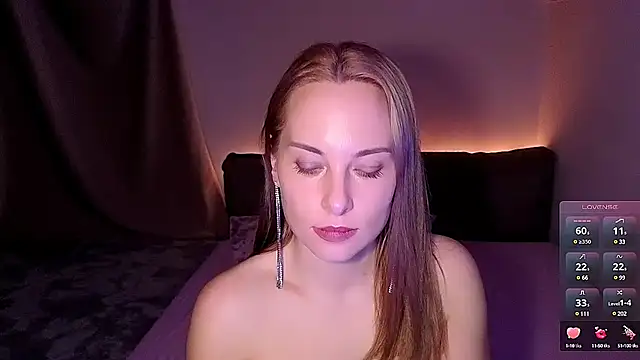 Snapshot of AdeleLady chatting on January 2025 08:33:02 PM AdeleLady online show from January 2025 08:33:02 PM