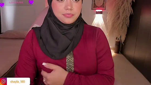 Snapshot of shayla_18 chatting on December 2025 07:22:01 PM shayla 18 online show from December 2025 07:22:01 PM