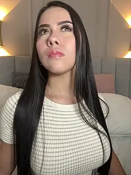 Snapshot of Miss_blue69 chatting on December 2024 04:38:02 AM Miss blue69 online show from December 2024 04:38:02 AM