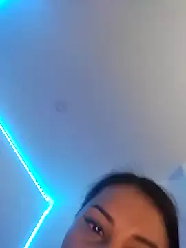 Fleurmeyer79 online show from December 2024 05:28:02 PM