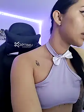 Fleurmeyer79 online show from December 2024 05:48:01 PM