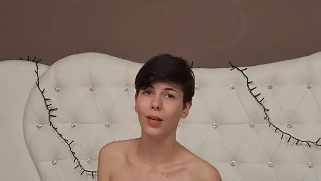 KylieLipa online show from December 2024 02:26:01 AM