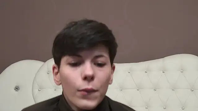 KylieLipa online show from February 2025 08:33:02 PM