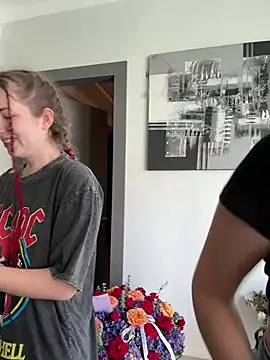 Snapshot of Nura_n_Sarah chatting on January 2025 06:13:02 AM Nura n Sarah online show from January 2025 06:13:02 AM