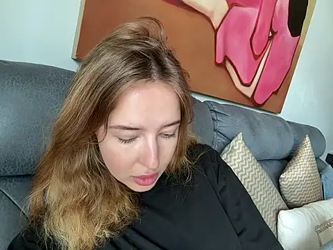 Snapshot of Nura_n_Sarah chatting on February 2025 07:05:01 AM Nura n Sarah online show from February 2025 07:05:01 AM