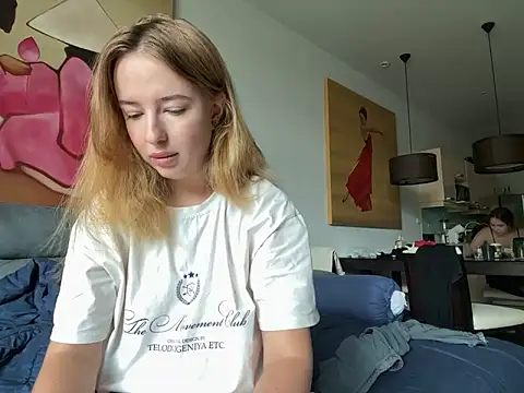 Snapshot of Nura_n_Sarah chatting on March 2025 05:21:02 AM Nura n Sarah online show from March 2025 05:21:02 AM