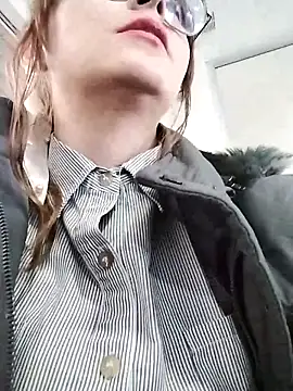 Snapshot of ERIS666 chatting on March 2025 05:05:02 PM ERIS666 online show from March 2025 05:05:02 PM