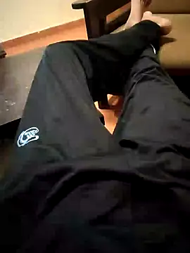 Snapshot of maroodick chatting on February 2025 10:08:02 PM maroodick online show from February 2025 10:08:02 PM