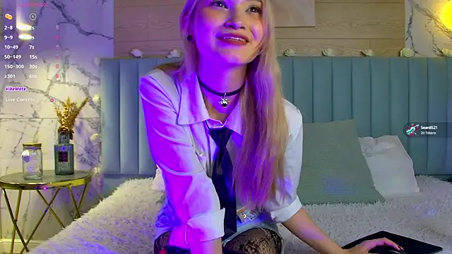 CarolReeves online show from February 2025 12:33:01 PM