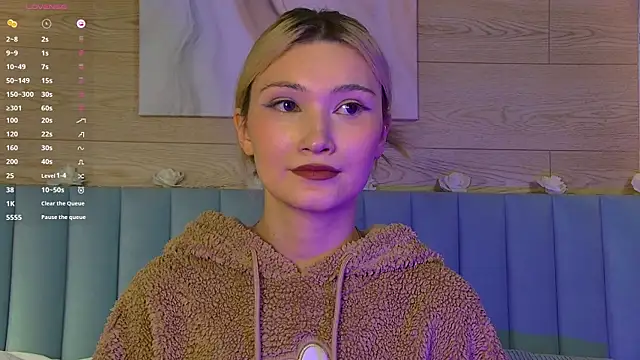 CarolReeves online show from February 2025 01:10:01 PM