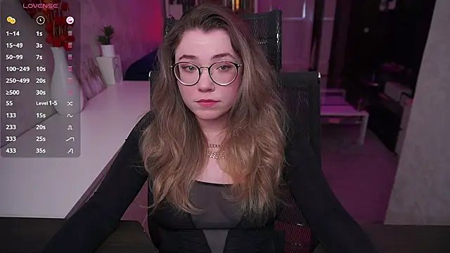 Snapshot of RemyCute chatting on June 2026 05:18:01 PM RemyCute online show from June 2026 05:18:01 PM