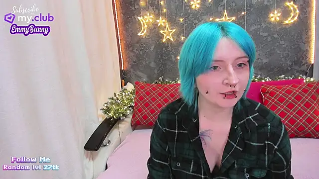 Snapshot of EmmyBunny chatting on December 2024 05:43:02 PM EmmyBunny online show from December 2024 05:43:02 PM