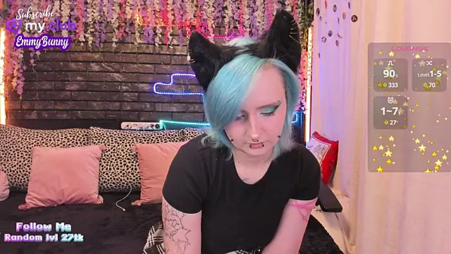 Snapshot of EmmyBunny chatting on January 2025 03:47:02 PM EmmyBunny online show from January 2025 03:47:02 PM