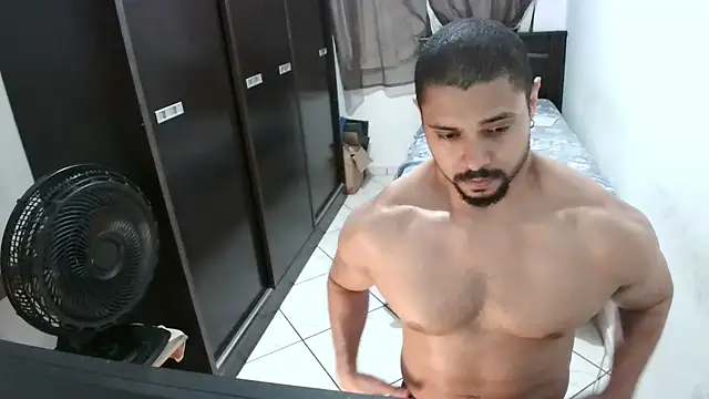 Snapshot of Brian_Aries chatting on February 2025 03:53:01 AM Brian Aries online show from February 2025 03:53:01 AM