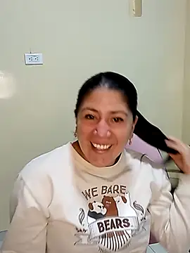 nammy  dirtyhott online show from November 2025 01:32:01 PM