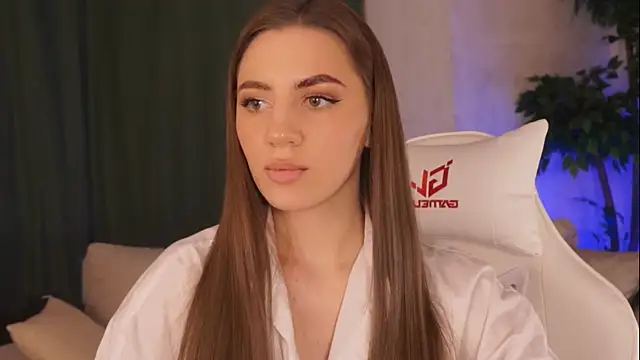 Snapshot of MaryHillty chatting on December 2024 03:08:01 PM MaryHillty online show from December 2024 03:08:01 PM