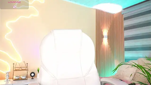 MatiasKorn online show from October 2025 06:33:01 AM