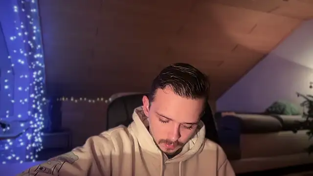 Snapshot of naked_psy chatting on January 2025 01:42:02 AM naked psy online show from January 2025 01:42:02 AM