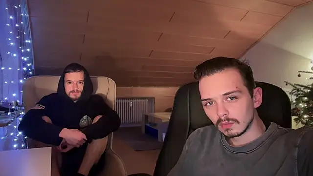 Snapshot of naked_psy chatting on January 2025 12:49:02 AM naked psy online show from January 2025 12:49:02 AM