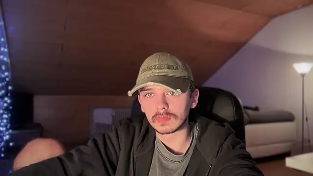 Snapshot of naked_psy chatting on January 2025 06:20:02 AM naked psy online show from January 2025 06:20:02 AM