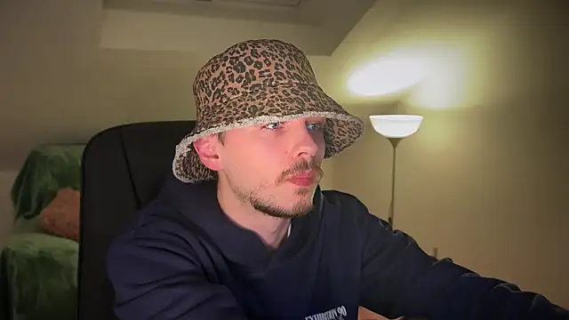 Snapshot of naked_psy chatting on March 2025 07:29:02 PM naked psy online show from March 2025 07:29:02 PM