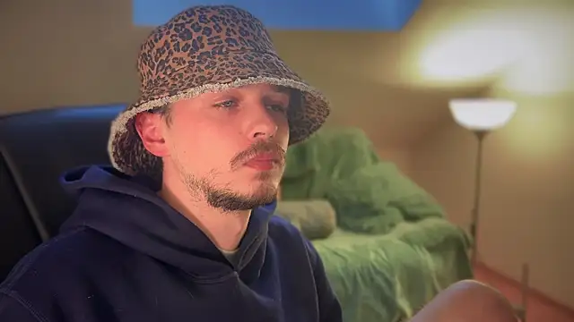 Snapshot of naked_psy chatting on March 2025 11:41:01 AM naked psy online show from March 2025 11:41:01 AM