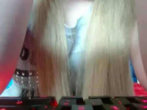 69liamilk69 online show from March 2025 06:20:02 AM