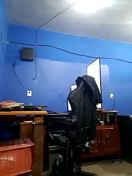 Snapshot of ElmaCannon chatting on November 2025 05:35:01 PM ElmaCannon online show from November 2025 05:35:01 PM