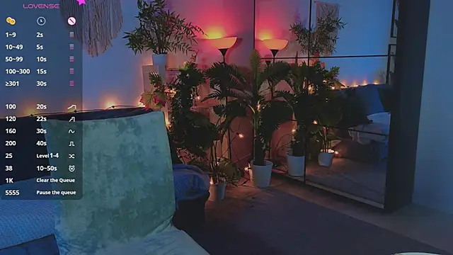 bitchofsun  online show from July 2026 05:38:01 PM