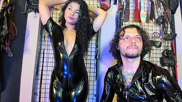 Snapshot of Twisted_Fantasy chatting on December 2024 06:26:02 PM Twisted Fantasy online show from December 2024 06:26:02 PM